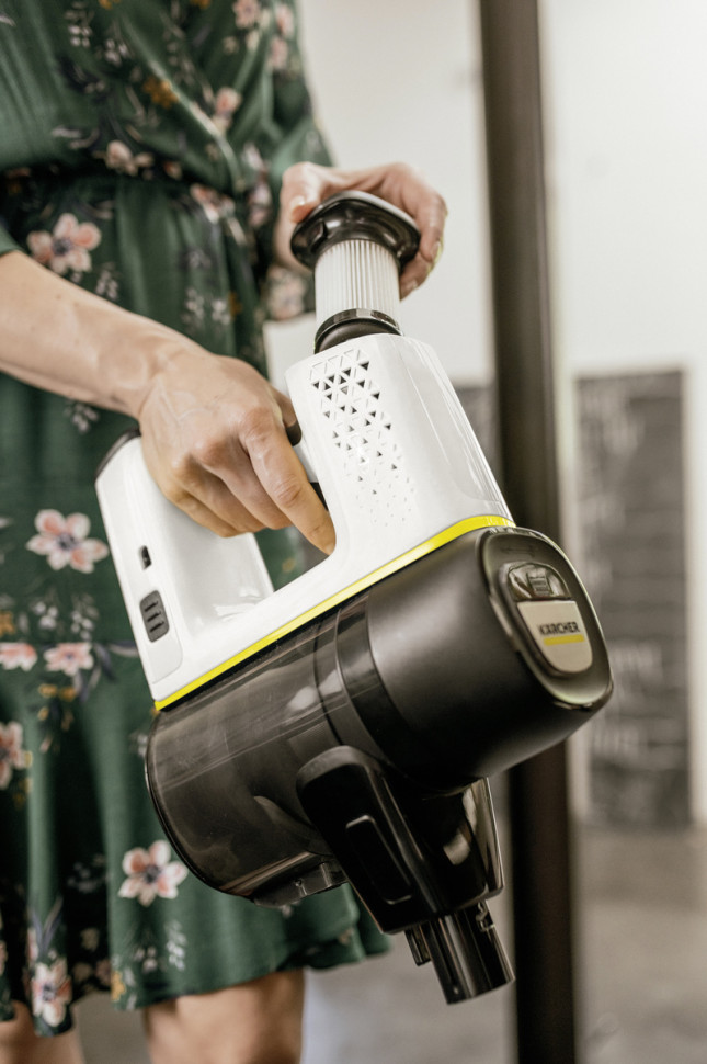 Пылесос Karcher VC 6 Cordless Premium ourFamily 1.198-680.0