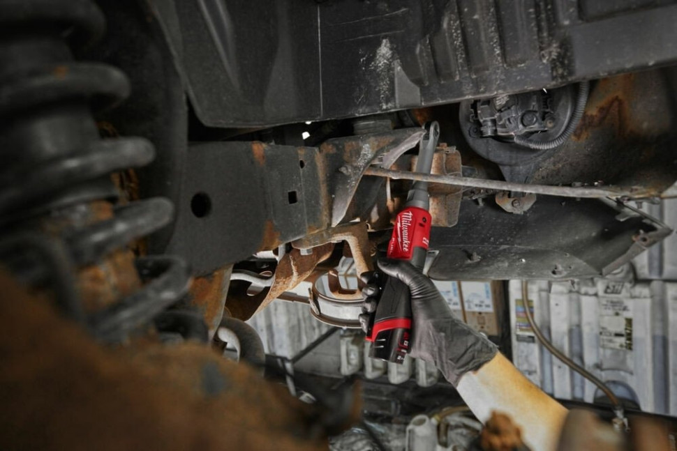 Трещотка Milwaukee M12 FUEL M12FHIR14LR-0 4933480790 (без АКБ)