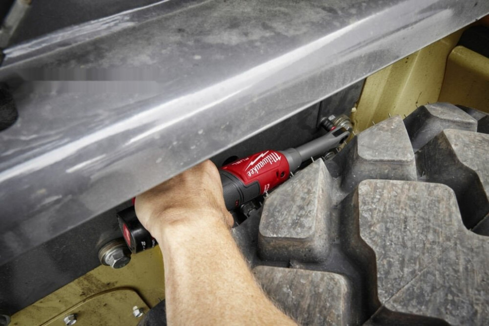 Трещотка Milwaukee M12 FUEL M12FHIR14LR-0 4933480790 (без АКБ)