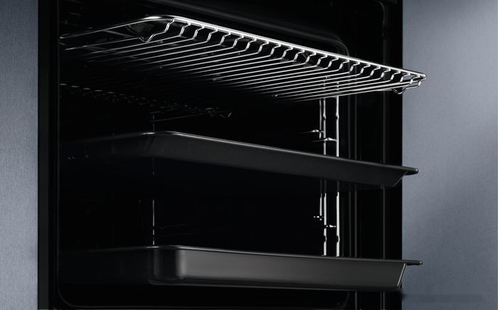 Духовой шкаф Electrolux SteamBake 600 EOD6P77WZ