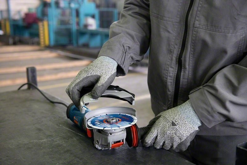 Угловая шлифмашина Bosch GWX 17-125 S Professional 06017D2300