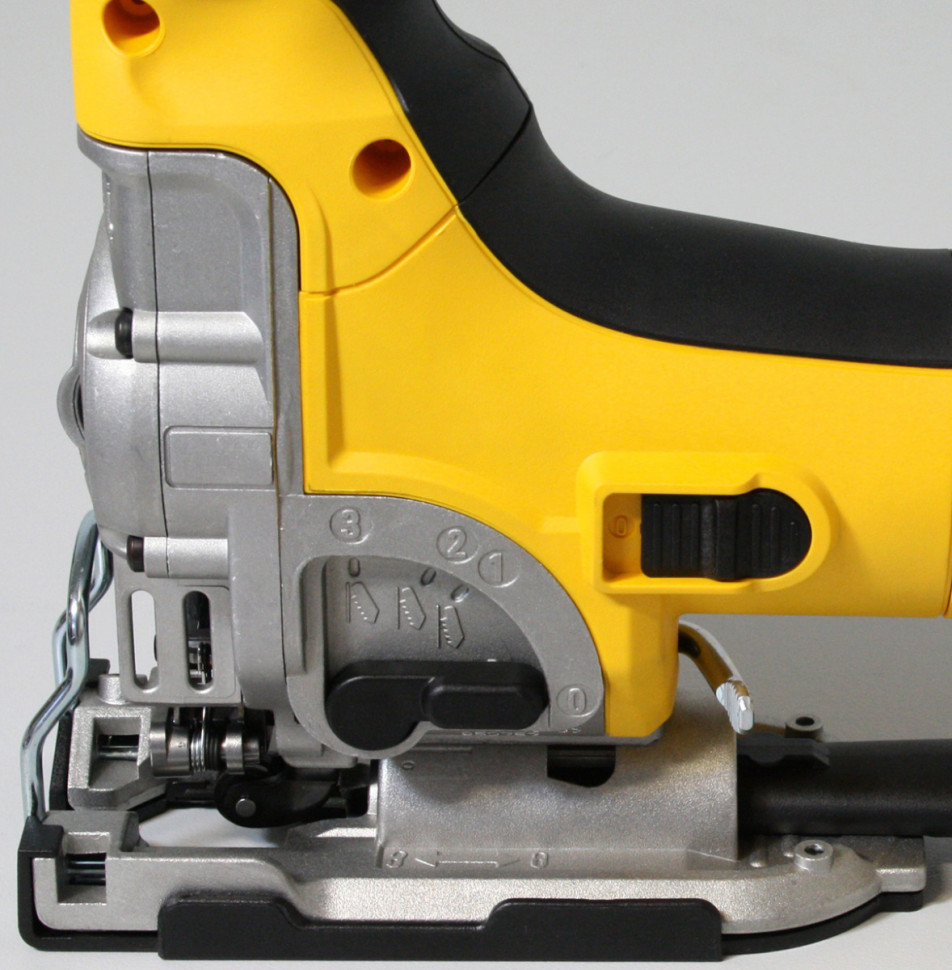 Лобзик DeWALT DW333K