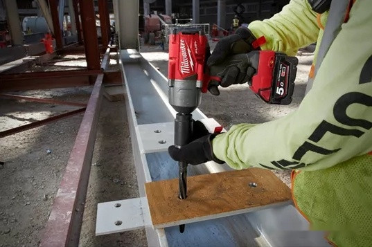 Гайковерт Milwaukee M18 FHIWP12-0X Fuel 4933459692 (без АКБ, кейс)