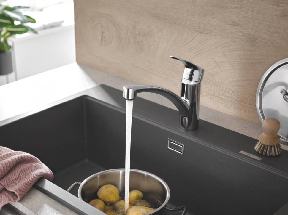 Смеситель Grohe Eurosmart 33281003