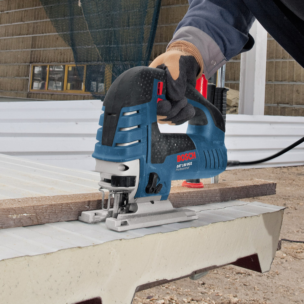 Лобзик Bosch GST 150 BCE