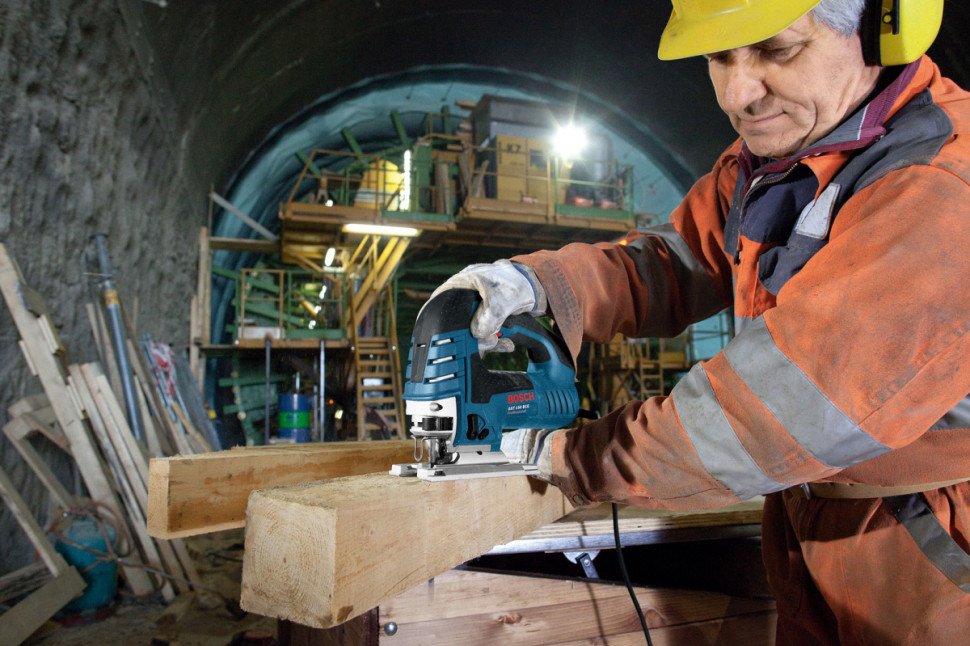 Лобзик Bosch GST 150 BCE