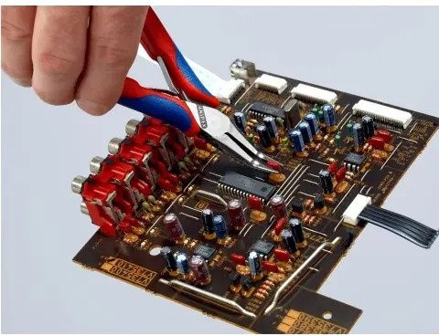 Длинногубцы KNIPEX 3582145