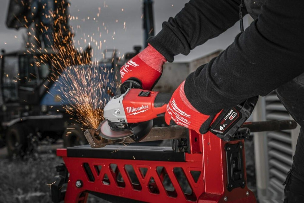 Угловая шлифмашина Milwaukee M18 M18BLSAG125X-0 4933492643 (без АКБ)