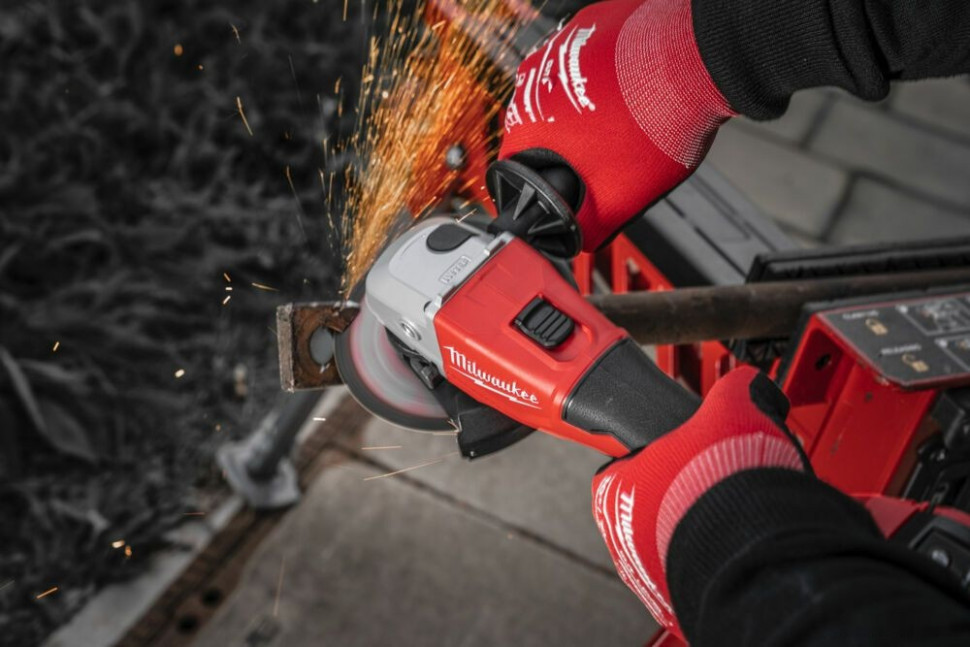 Угловая шлифмашина Milwaukee M18 M18BLSAG125X-0 4933492643 (без АКБ)