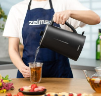 Электрический чайник Zelmer ZCK8020B
