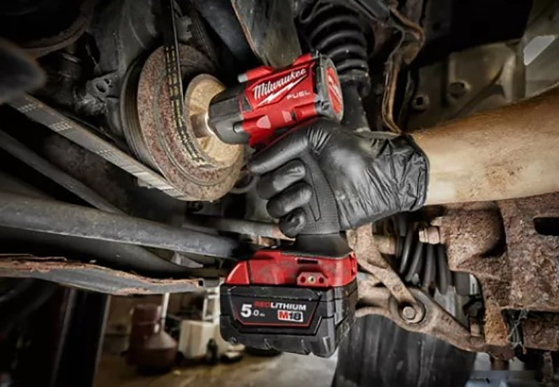 Гайковерт Milwaukee M18 FMTIW2F12-502X 4933478450 (с 2-мя АКБ, кейс)