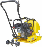 Виброплита ТСС TSS-VP90TL (колесный комплект, бак)