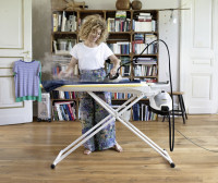 Отпариватель-пароочиститель Karcher SC 4 EasyFix Premium Iron 1.512-489.0