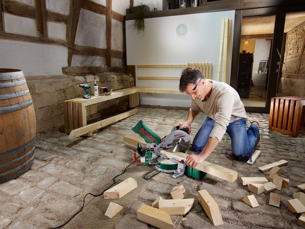 Торцовочная пила Bosch PCM 8 S