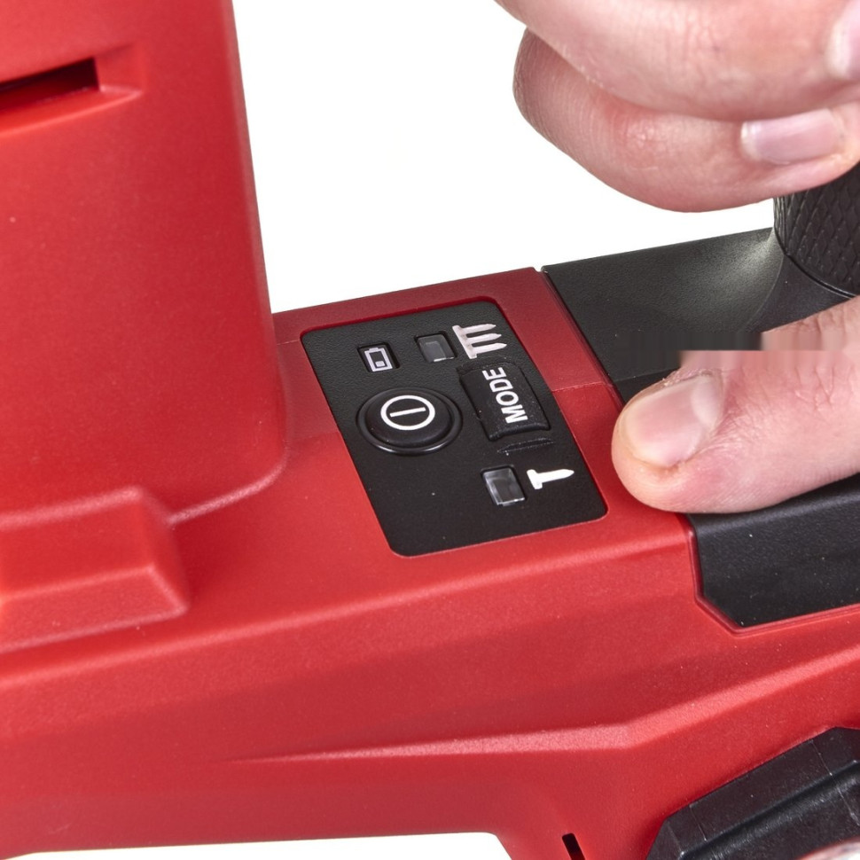 Гвоздезабиватель Milwaukee M18FN18GS-202X 4933471407 (с 2-мя АКБ, кейс)