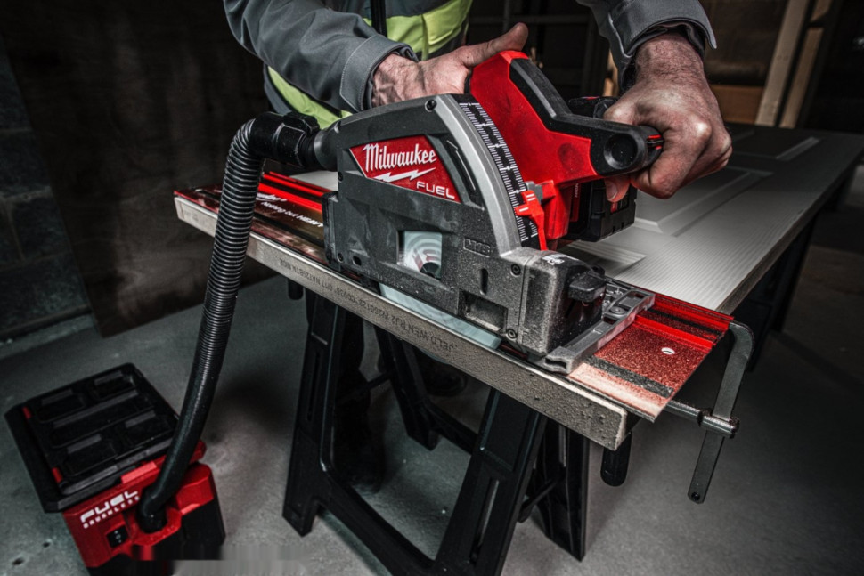 Дисковая погружная Milwaukee M18 FPS55-552P Fuel 4933478778 (с 2-мя АКБ, кейс)