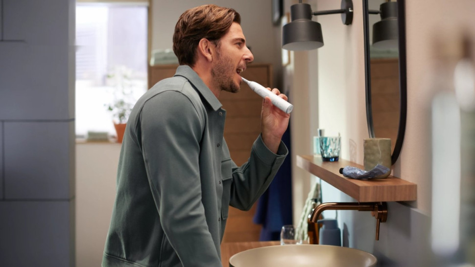 Электрическая зубная щетка Philips Sonicare 7100 HX7420/01