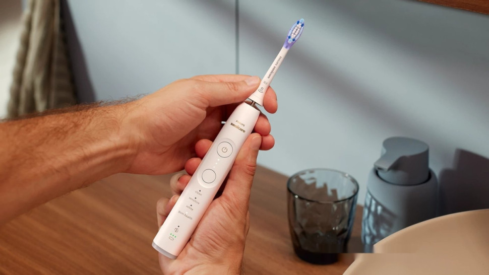 Электрическая зубная щетка Philips Sonicare 7100 HX7420/01