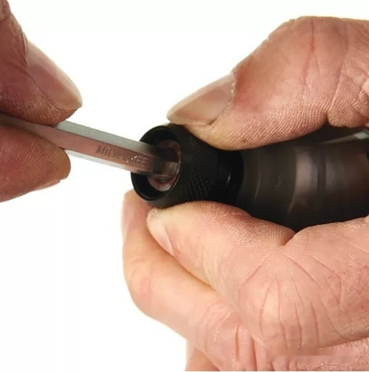 Винтоверт Milwaukee M18 FQID-0X FUEL 4933459187 (без АКБ, кейс)