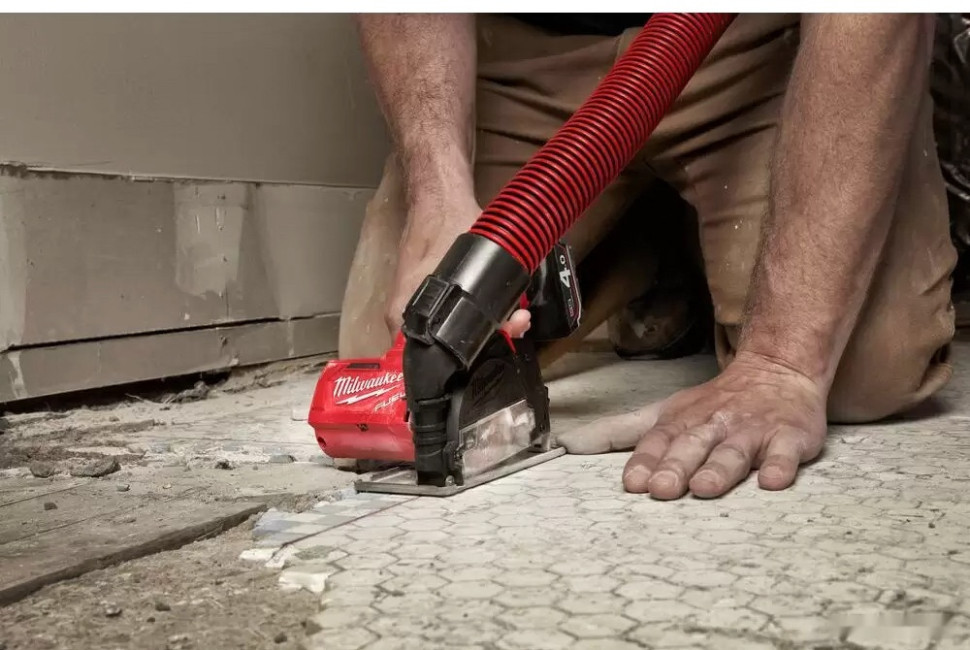 Монтажная (отрезная) пила Milwaukee M12 FCOT-422X Fuel 4933464619 (с 2-мя АКБ, кейс)