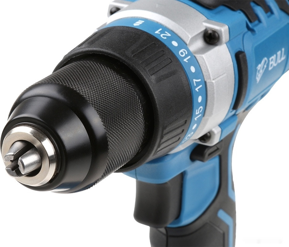 Дрель-шуруповерт Bull SR 1801 (с 2-мя АКБ, кейс)