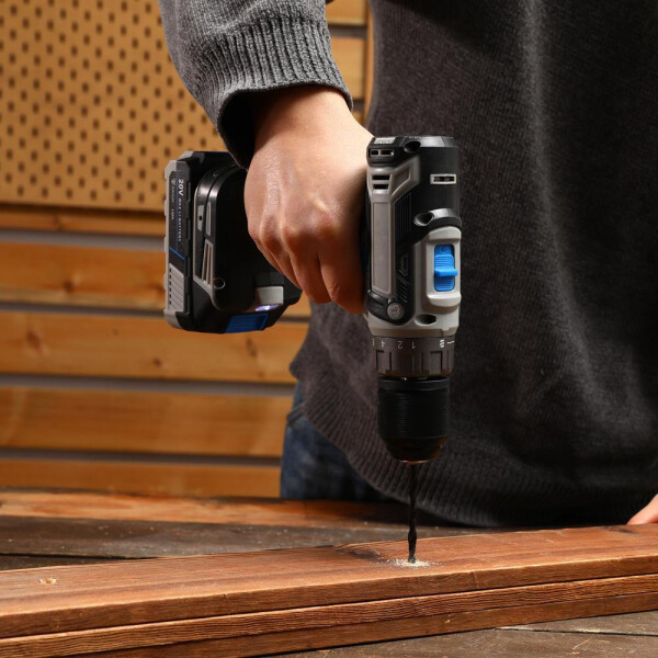 Дрель-шуруповерт Deko DKCD20V One Set63 083-1038 (с 2-мя АКБ, кейс)