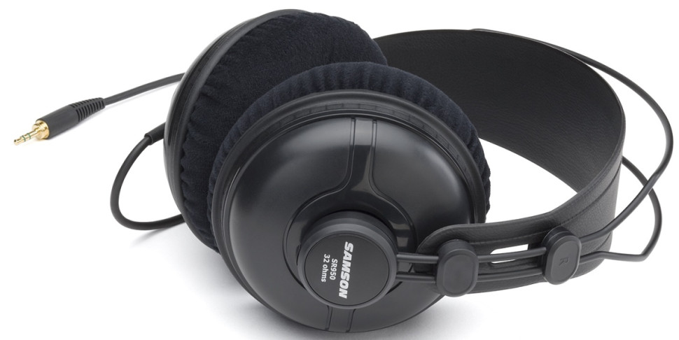 Наушники Samson SR950