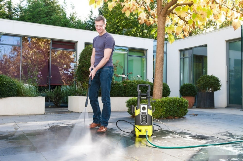 Мойка высокого давления Ryobi RPW130XRB