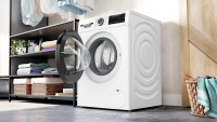 Стиральная машина Bosch Serie 6 WGG244Z9PL