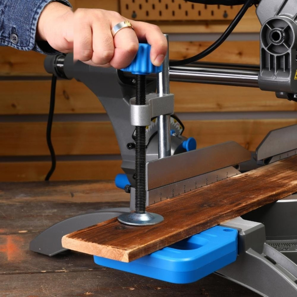 Торцовочная пила Deko DKMS305 Laser 084-1060