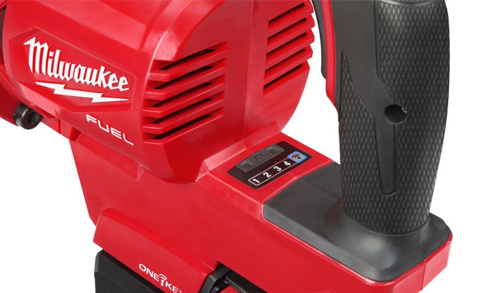 Гайковерт Milwaukee M18 ONE FHIWF1D-0C FUEL 4933471755 (без АКБ, кейс)
