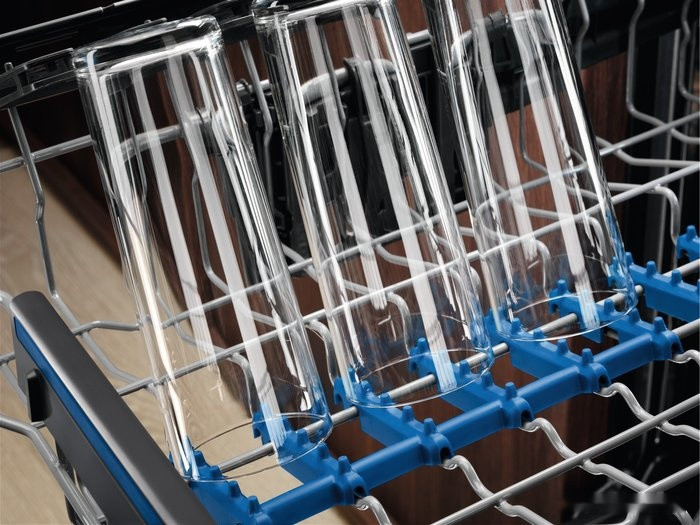 Посудомоечная машина Electrolux EEM66331L