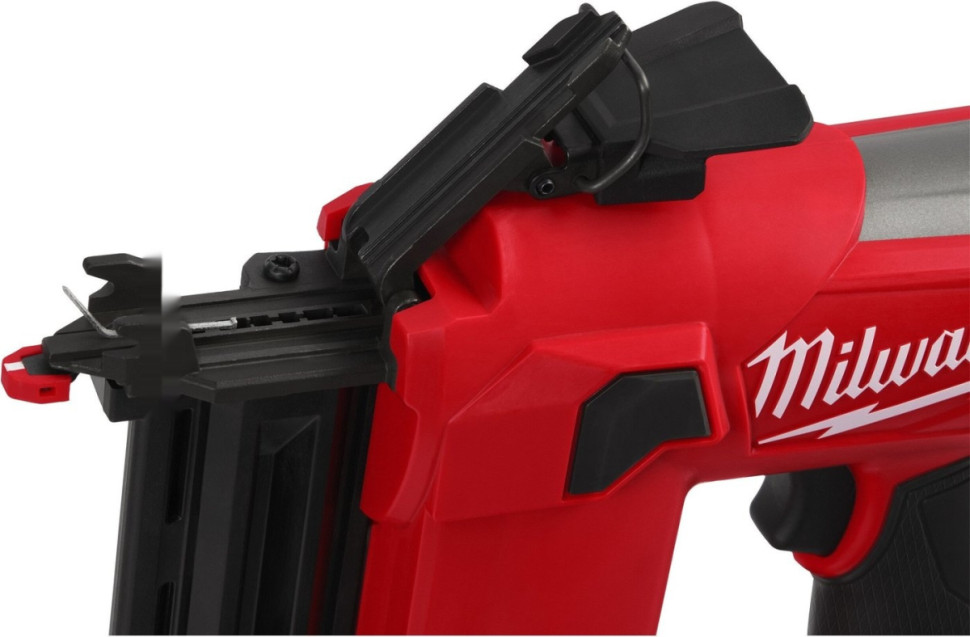 Гвоздезабиватель Milwaukee M12 FCN18GS-0X 4933493355 (с 2-мя АКБ, кейс)