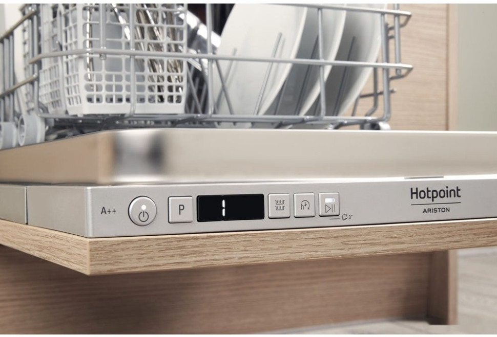 Посудомоечная машина Hotpoint-Ariston HSIC 3T127 C
