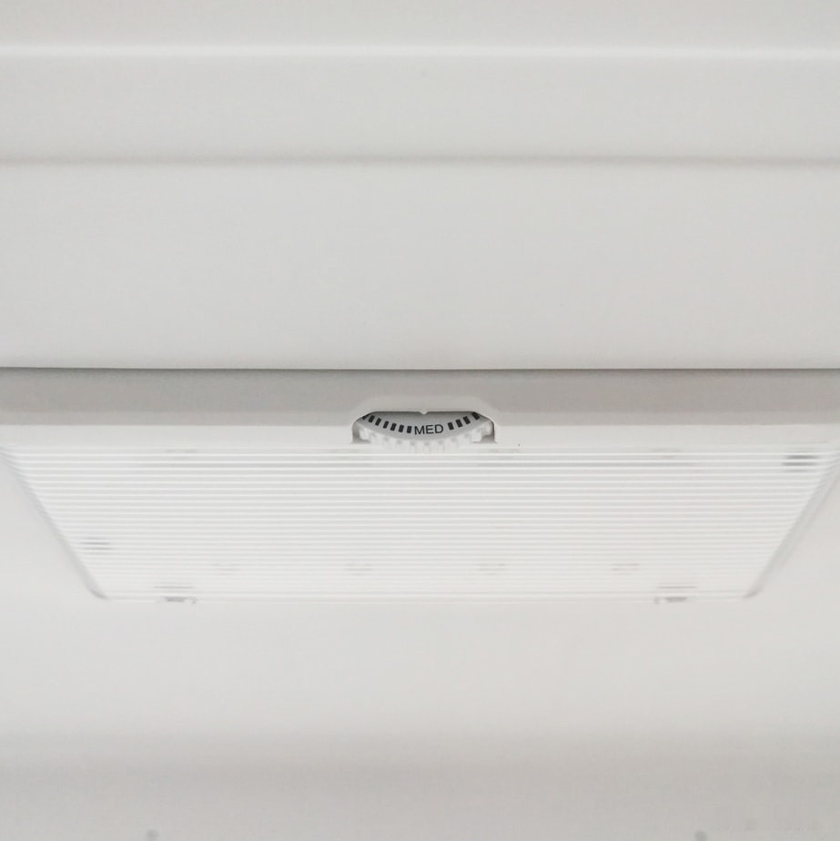 Холодильник Zarget ZRB 360LW