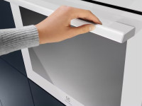 Духовой шкаф Electrolux SurroundCook 600 EOF5F50V