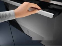 Духовой шкаф Electrolux CombiQuick 800 EVL6E46X