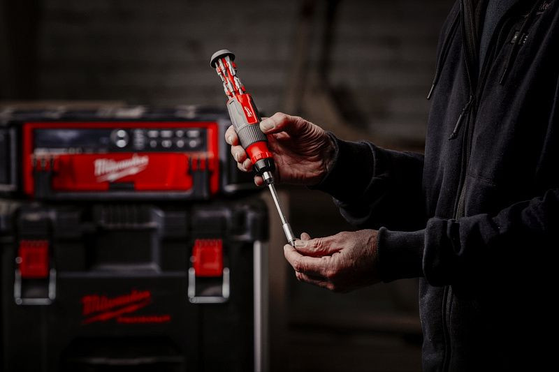 Набор отвертка с битами Milwaukee 4932480583 (27 предметов)