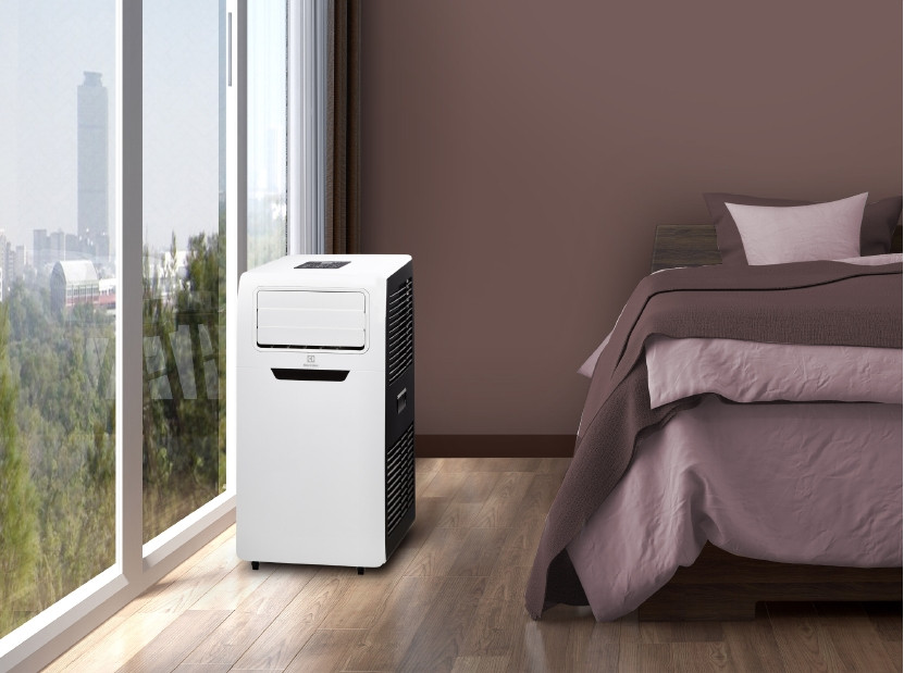 Мобильный кондиционер Electrolux Manhattan EACM-12 FM/N3