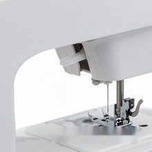 Электромеханическая швейная машина Chayka EasyStitch 22