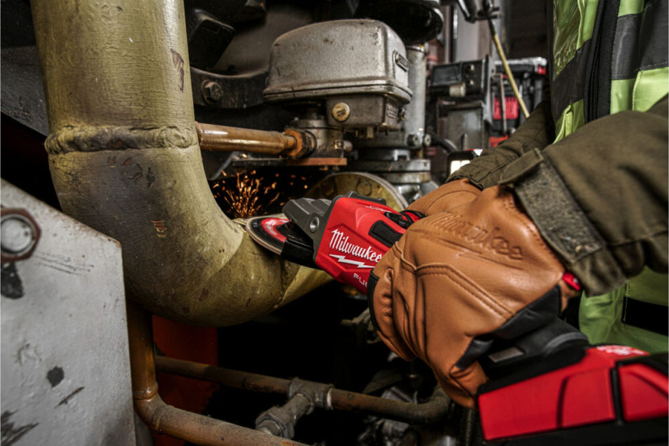 Угловая шлифмашина Milwaukee M18 Fuel FSAGF125XB-0X 4933478438 (без АКБ, кейс)