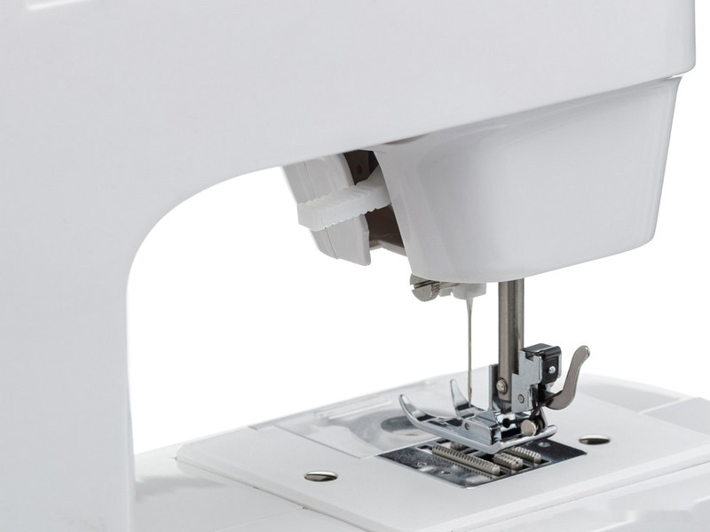 Электромеханическая швейная машина Chayka ComfortStitch 11
