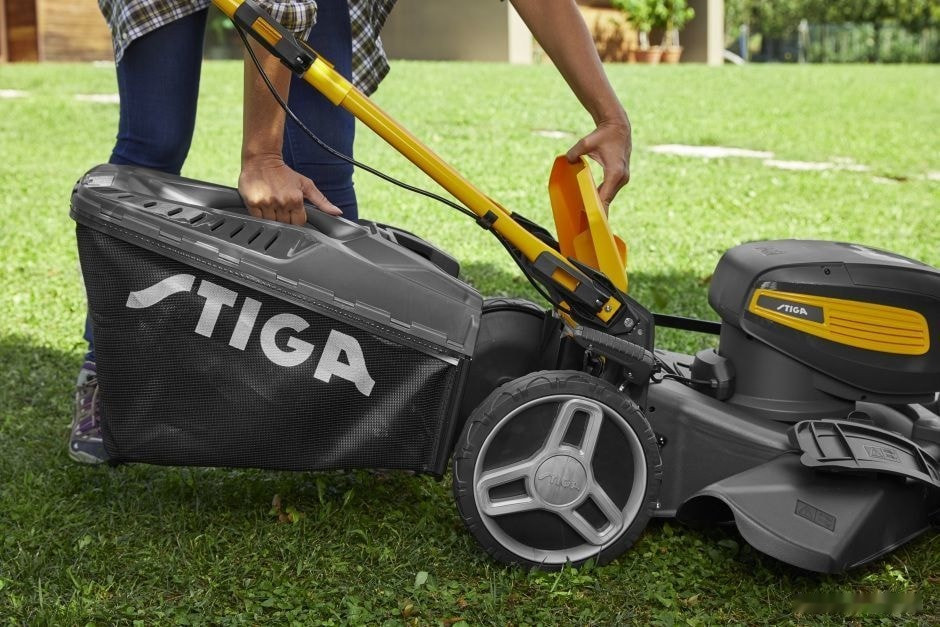 Газонокосилка Stiga Combi 753 SQ AE 2L0537878/ST1 (без АКБ)