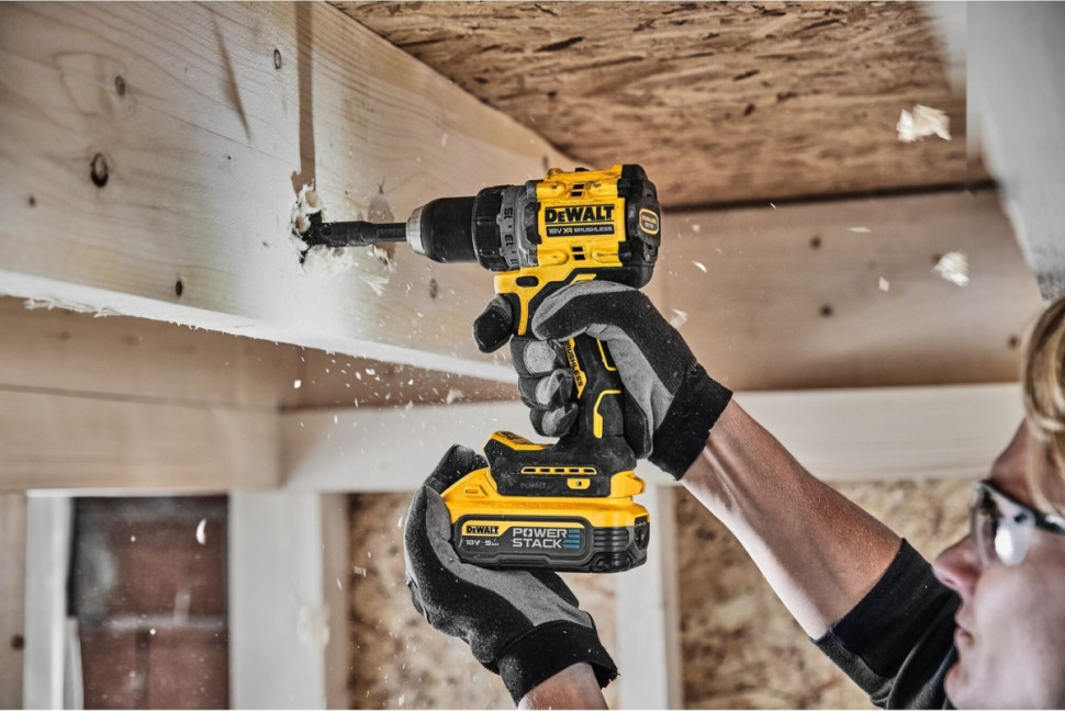 Дрель-шуруповерт DeWALT DCD800H2T (с 2-мя АКБ 5 Ач, кейс)