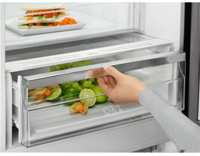 Холодильник Electrolux MultiSpace 800 LNT7ME36K2