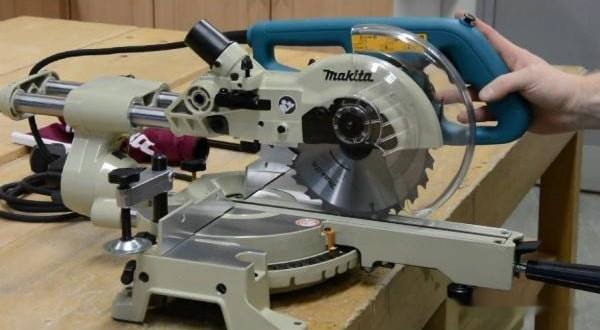 Торцовочная пила Makita LS0714FLN