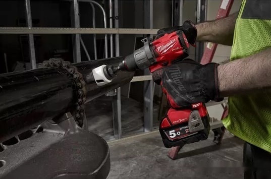 Дрель-шуруповерт Milwaukee M18 ONEDD2-502X 4933464525 (с 2-мя АКБ, кейс)