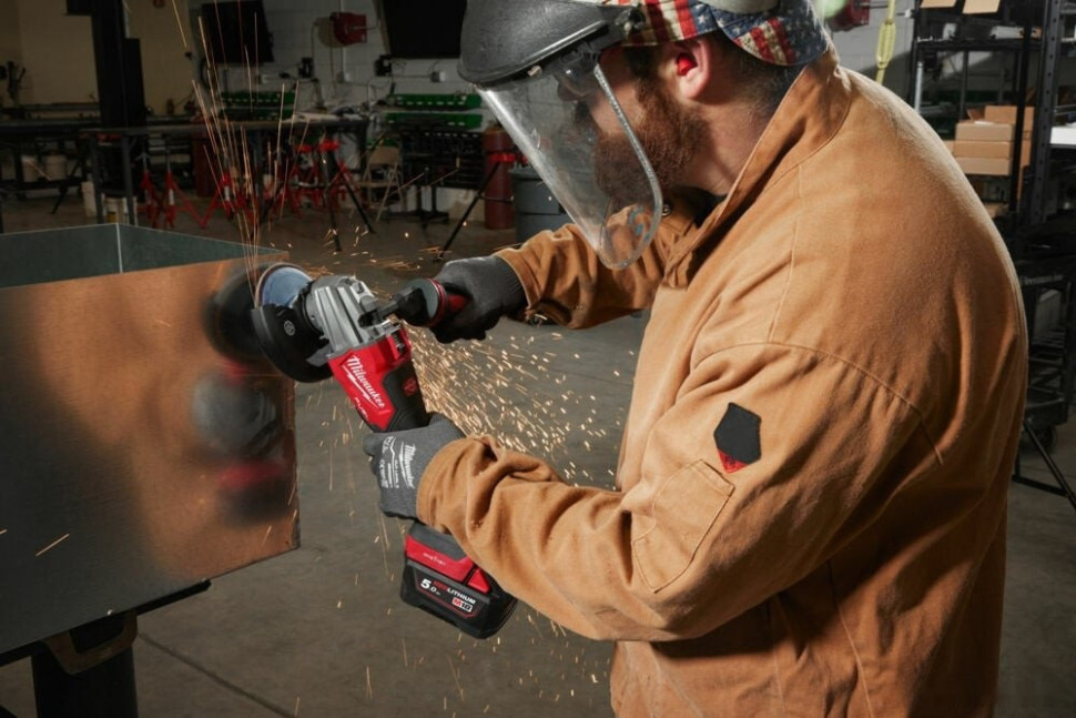 Угловая шлифмашина Milwaukee M18 Fuel One-Key M18FSAGSVO125X-0X 4933493552 (без АКБ, кейс)