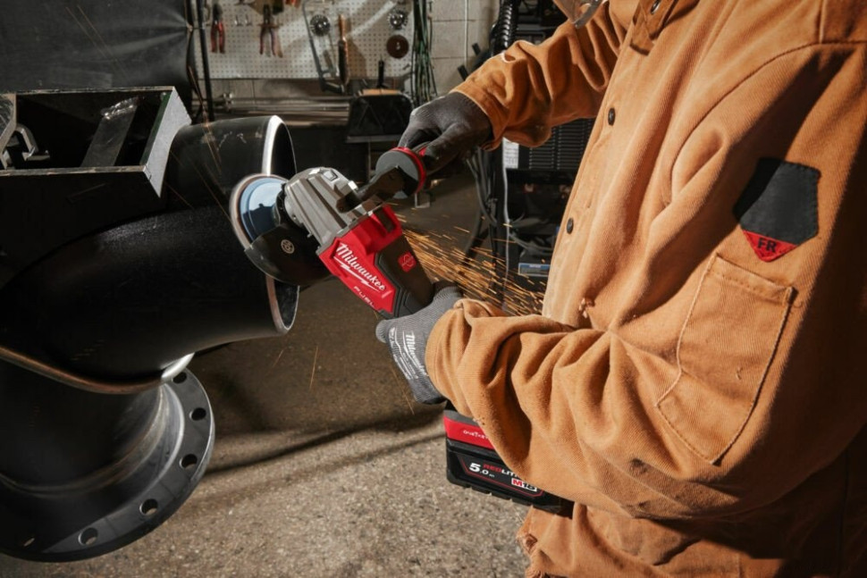 Угловая шлифмашина Milwaukee M18 Fuel One-Key M18FSAGSVO125X-0X 4933493552 (без АКБ, кейс)