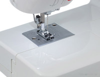 Электромеханическая швейная машина Veritas Laura